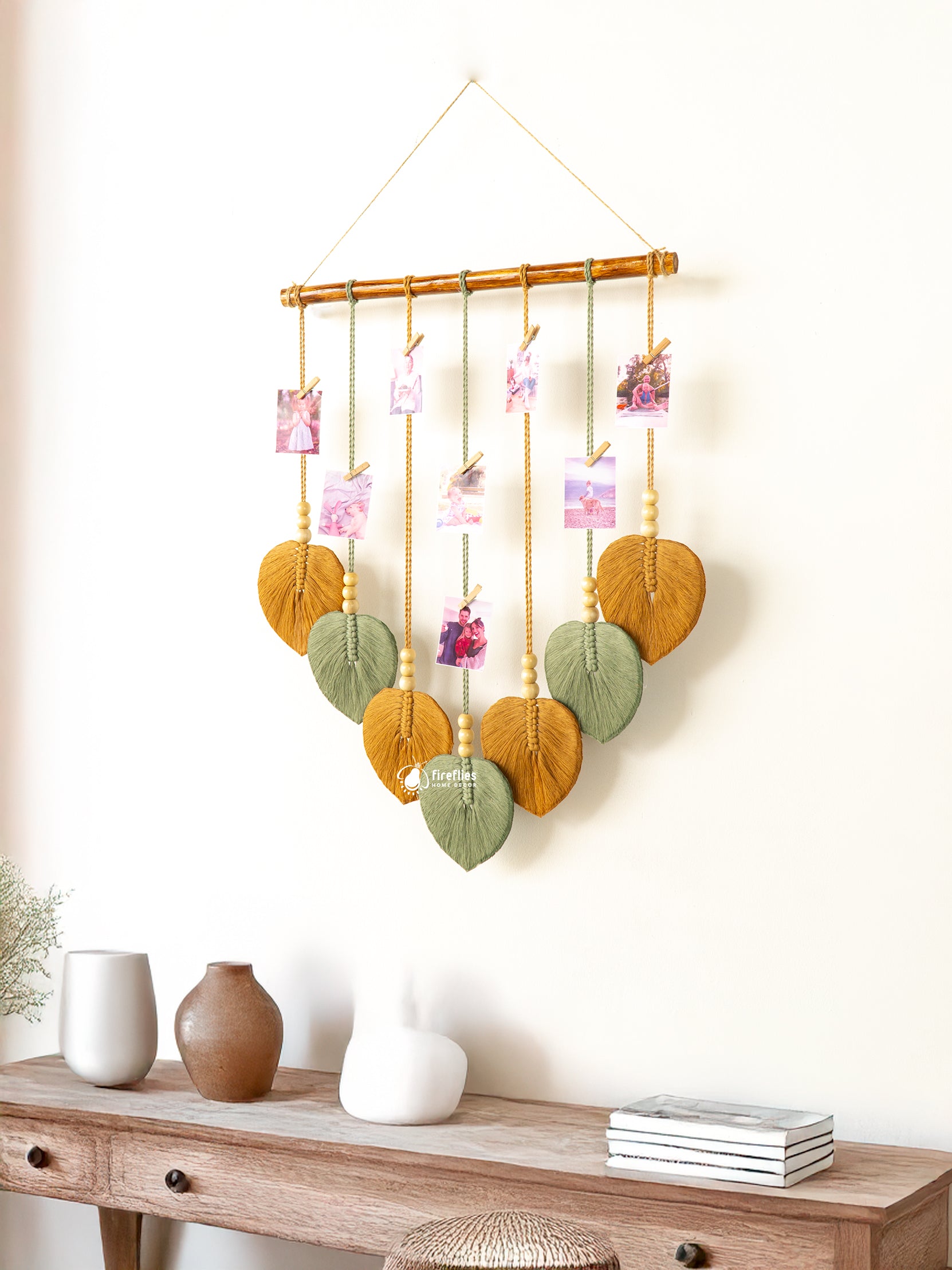 Wall decor Macrame Leaf Wall Hanging Photo Display, ideal for storing memorable moments in modern or rustic spaces.
