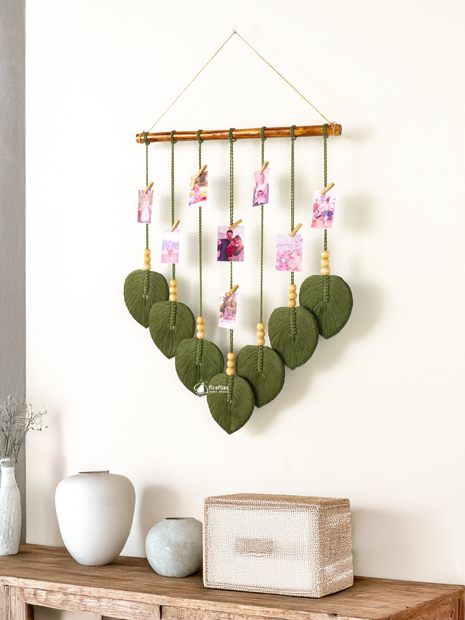 Wall decor Macrame Leaf Wall Hanging Photo Display, ideal for storing memorable moments in modern or rustic spaces.
